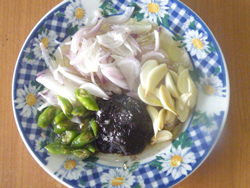 お皿に盛ったポイェンジー