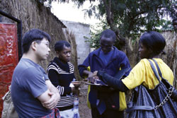 戸別訪問の様子 戸別訪問の様子