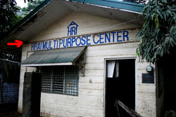 水位の痕が、洪水の恐ろしさを物語ります 水位の痕が、洪水の恐ろしさを物語ります