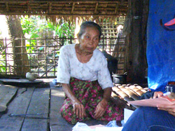 サイクロンが過ぎ去っても、食糧難は続きます 被災後の生活の苦しさを語るヌエ・ター・ピューさん