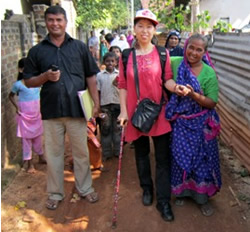 カシームさんと東京事務局の林早苗