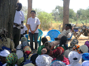 管理委員会のメンバーを選出している様子