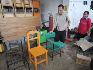 完成したいすと工房のスタッフ