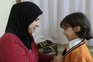 ナシームさんと娘のムニラちゃん