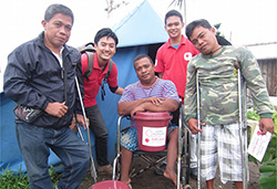 パロ町での食料配付