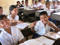 プレア・プロソップ小学校の生徒たち