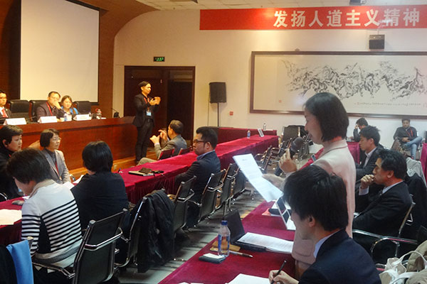 サイドイベントにて、災害時の障がい者支援について政策提言するAARの野際紗綾子