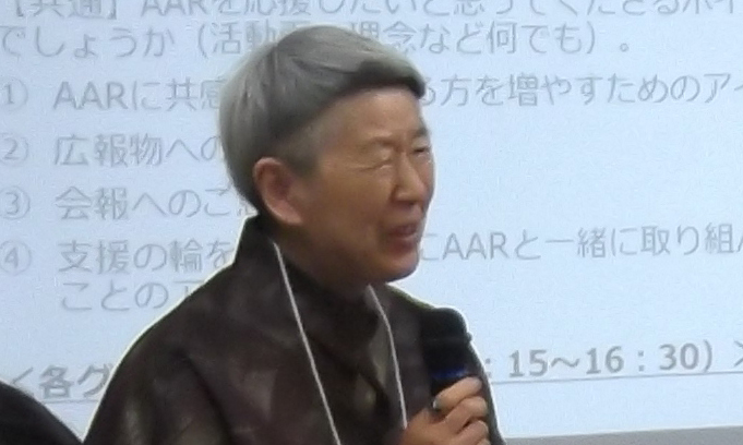 すずきあきこさまがお話ししている様子