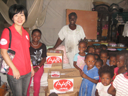 ハイチの児童養護施設ラマタンドルの子どもたちと中村啓子