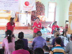 ミャンマーでの啓発活動の様子